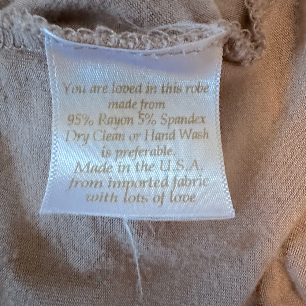 Women’s Short Sleeve Robe OS - Picture 5 of 5
